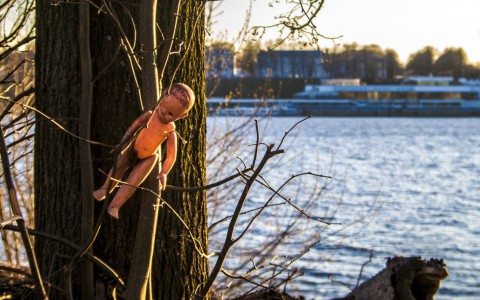 В Сыктывкаре 11-летняя девочка свела счеты с жизнью