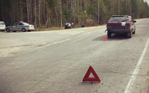 В Коми водитель на мотоцикле врезался в ВАЗ