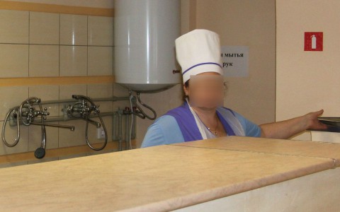 «Народный контроль»: сыктывкарцы жалуются на продавцов в буфете и на мусор после субботника