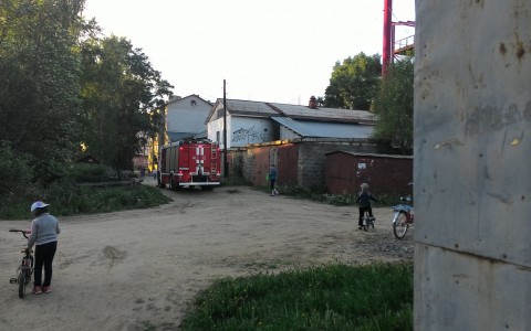 В Сыктывкаре в микрорайне Лесозавод подожгли котельную