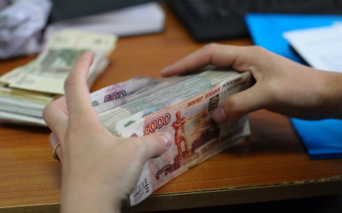 В Коми с 1 января 2017 года будет установлена единовременная выплата при рождении первого ребенка