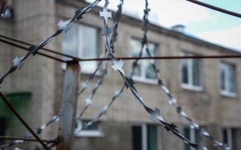 В Коми таксист поймал сбежавшего из тюрьмы заключенного
