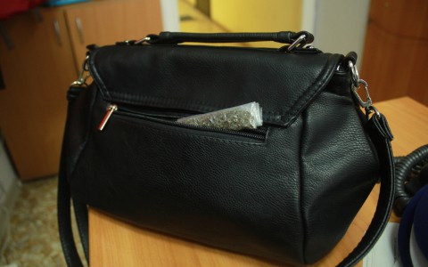 В Сыктывкаре осудили подростка, который нашел на улице наркотики