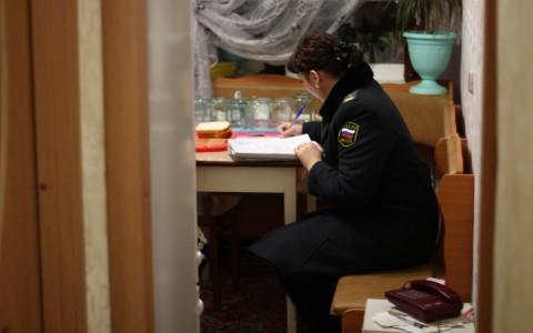 В Коми пьяная женщина ворвалась не в свою квартиру