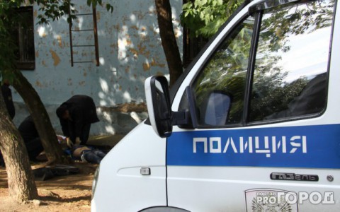 В Коми труп одинокого мужчины неделю пролежал в пустой квартире