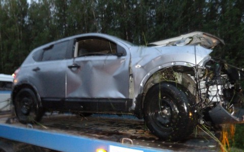 В Коми на трассе «Ниссан Кашкай»  улетел в кювет и перевернулся