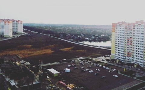 Четырехлетний мальчик упал с 14 этажа