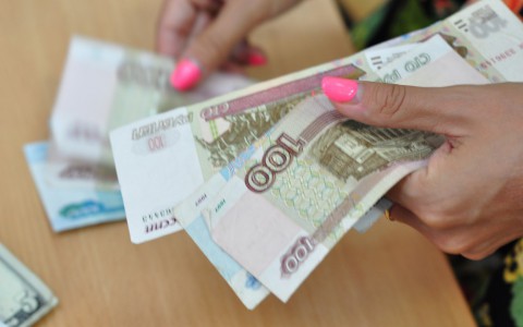 В Коми средняя зарплата в мае составила 46,7 тысяч рублей
