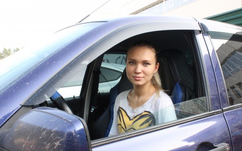 Авто и девушки в Сыктывкаре: Lada Granta  и Мария Магера, 21 год