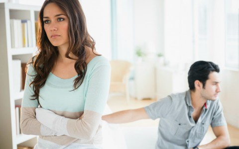 С разных планет: 6 пар по Зодиаку, где партнеры не подходят друг другу