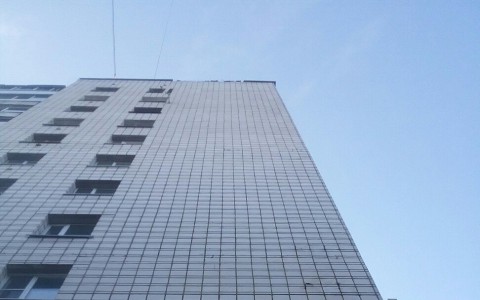 Руфер со стажем рассказал о «знаменитой» открытой крыше на улице Старовского в Сыктывкаре, откуда упал подросток