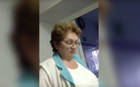 Врач «послала» пациента с переломом ноги (видео)