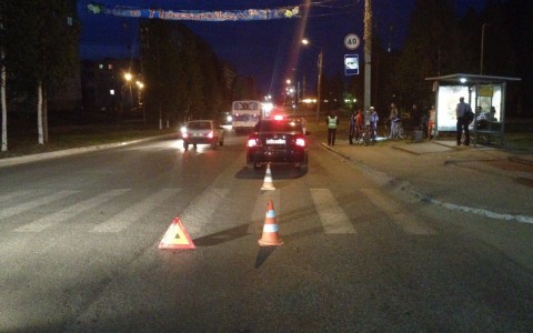 В Сыктывкаре  Volkswagen Polo сбил подростка-велосипедиста (фото)