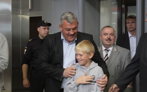 На открытии вокзала в Коми главным гостем стал случайный мальчик