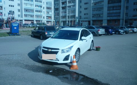 В Сыктывкаре  автоледи на  Chevrolet Cruze наехала 14-летнего велосипедиста