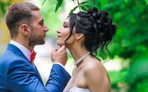 Сыктывкарское утро 5 августа в Instagram: влюбленные молодожены, маленький будильник и прогулка на крыше