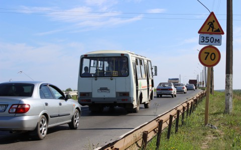 В Коми женщина из-за бывшего спрыгнула с моста на бетонную плиту