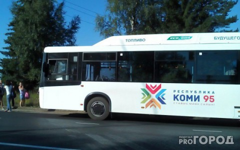 Сыктывкарцы о поломке нового автобуса: «Водитель не смог предохранитель поправить?»