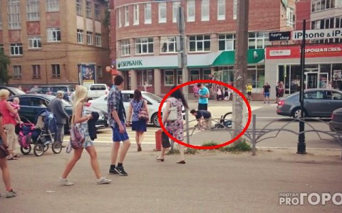 В Сыктывкаре на пешеходном переходе сбили велосипедиста