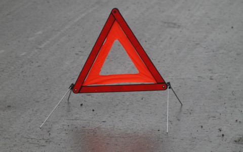 В Коми водитель на ВАЗе насмерть сбил бабушку, внук  - в больнице