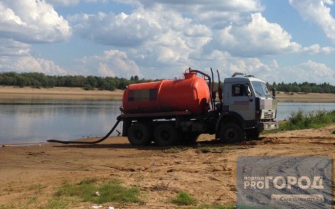 Природоохранная прокуратура и «Сыктывкарский Водоканал» прокомментировали слив отходов в городскую реку