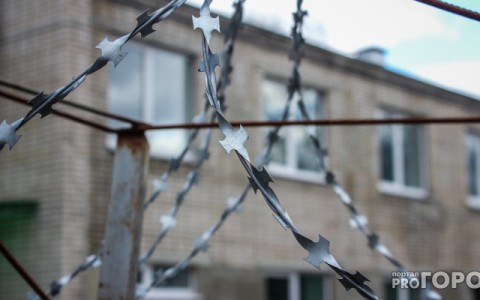 Осужденных в Коми оставили без трусов и маек: не хватило денег