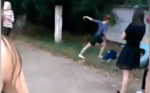 В соседнем с Сыктывкаром городе подростки сняли на видео жестокое избиение девочки «на стрелке»