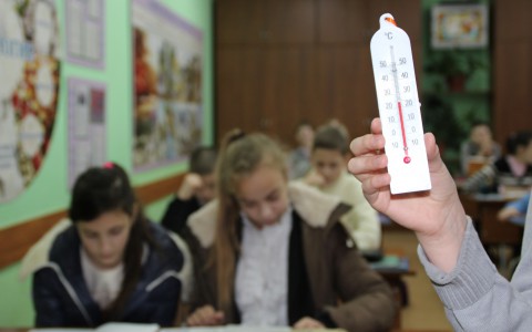 В Сыктывкаре к теплу начали подключать сады, школы и больницы