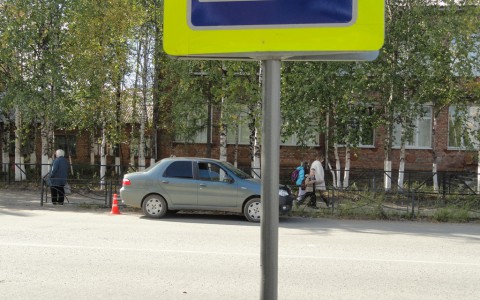 В Коми водитель на «Фиате» сбил пешехода, двигаясь задним ходом