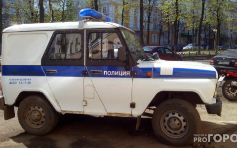Маньяки несколько часов пытали девушку скотчем