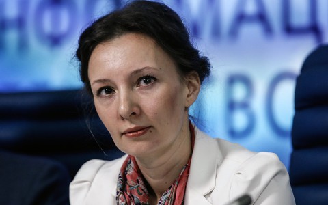 После отставки Павла Астахова новым детским омбудсменом стала мать шестерых детей