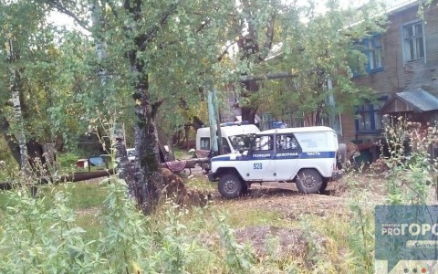 Сыктывкар за день 13 сентября: пьяные матери, повисший КамАЗ и насилие мальчиков