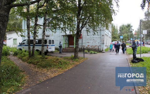 К общежитию медколледжа в Сыктывкаре съехались экстренные службы
