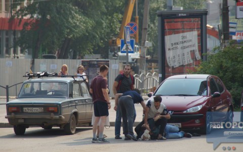 МВД не возбудило уголовное дело на кавказцев, которые в драке повредили авто в центре Сыктывкара