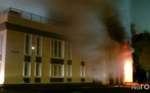 Сыктывкар за день 21 сентября: пожар в многоэтажке и голодный вор с собакой