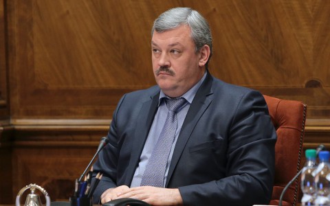 Прямая трансляция вступления в должность губернатора Коми Сергея Гапликова