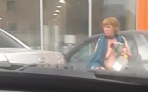 Сыктывкарцы о голой женщине, гуляющей по городу: «Игривая дама»