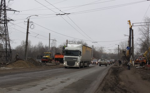 Стало известно, на каких дорогах в Коми ограничат движение