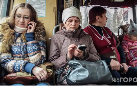 Очевидцы конфликта ветерана труда и водителя автобуса в Сыктывкаре: «Бабушка сама упала»