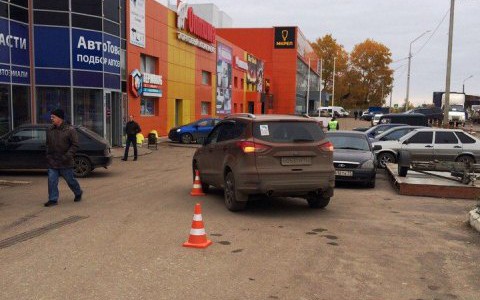 В Сыктывкаре иномарка сбила годовалого ребенка