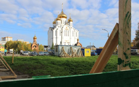 В Сыктывкаре напротив Стефановского собора планируют построить стриптиз клуб