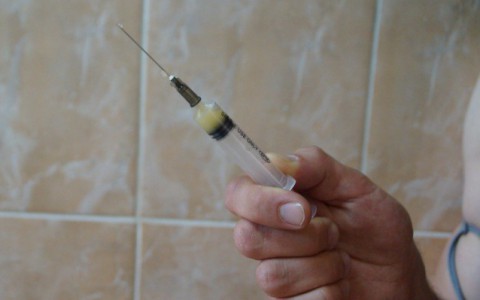 Беременная наркоманка отправится в тюрьму на пять лет за распространение дурманящих средств