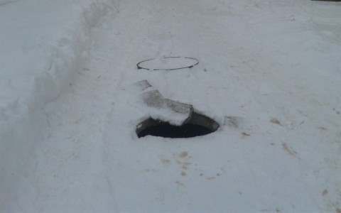 Сыктывкар за день 22 ноября: новый кандидат на пост мэра города и ребенок, провалившийся в люк
