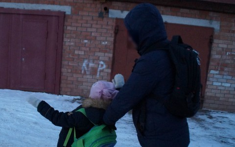 В Коми разыскивают маньяка, который нападает на женщин с детьми