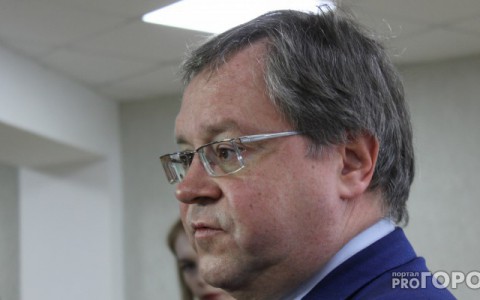 Сыктывкар за день 30 ноября: выборы мэра, окровавленная бабушка и «Щедрый вторник»