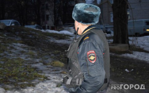 В Коми полицейские спасли на пожаре женщину с детьми и пенсионерку