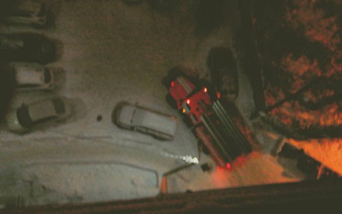 В центре Сыктывкара загорелся жилой дом