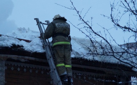 Стало известно, сколько человек пострадало на смертельном пожаре в Сыктывкаре