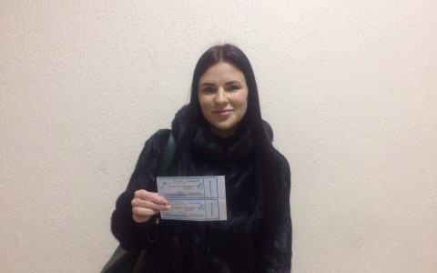 Сыктывкарка получила пригласительные билеты на концерт Сергея Лазарева