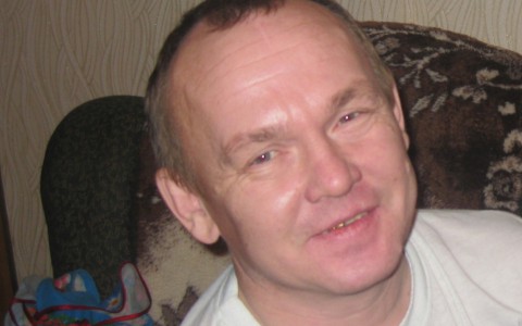 В Сыктывкаре мужчина вышел из кафе и пропал